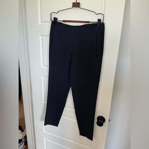 Theory Black Dress Pants Streamlined Design - Picture 2 of 4